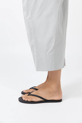 Thong Detail Slide