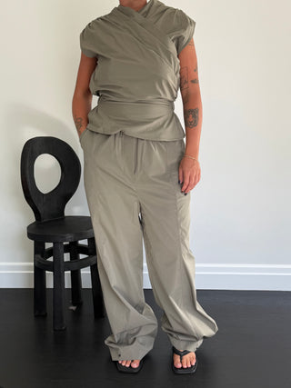 Tanaka Trouser, Shroom