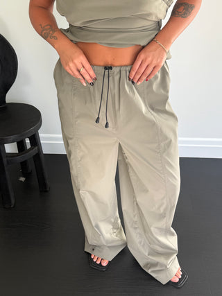 Tanaka Trouser, Shroom