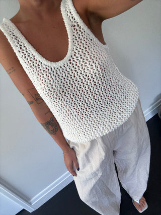 White 100% cotton open knit scoop tank 
